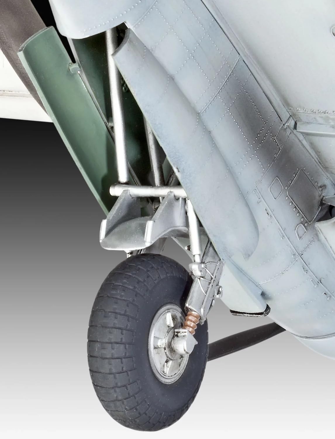 Amazon | ドイツレベル 1/32 モスキート Mk.IV 04758 プラモデル
